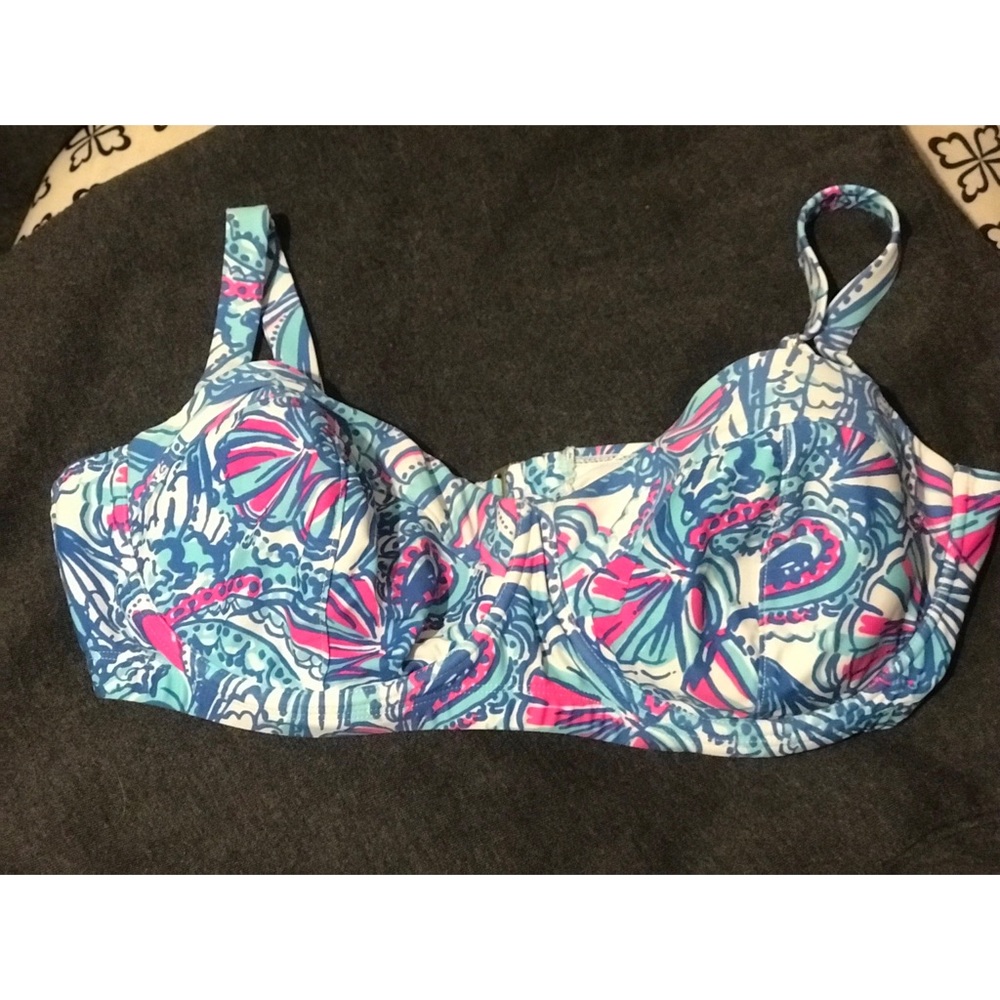My fan lily Pulitzer bathing suit top